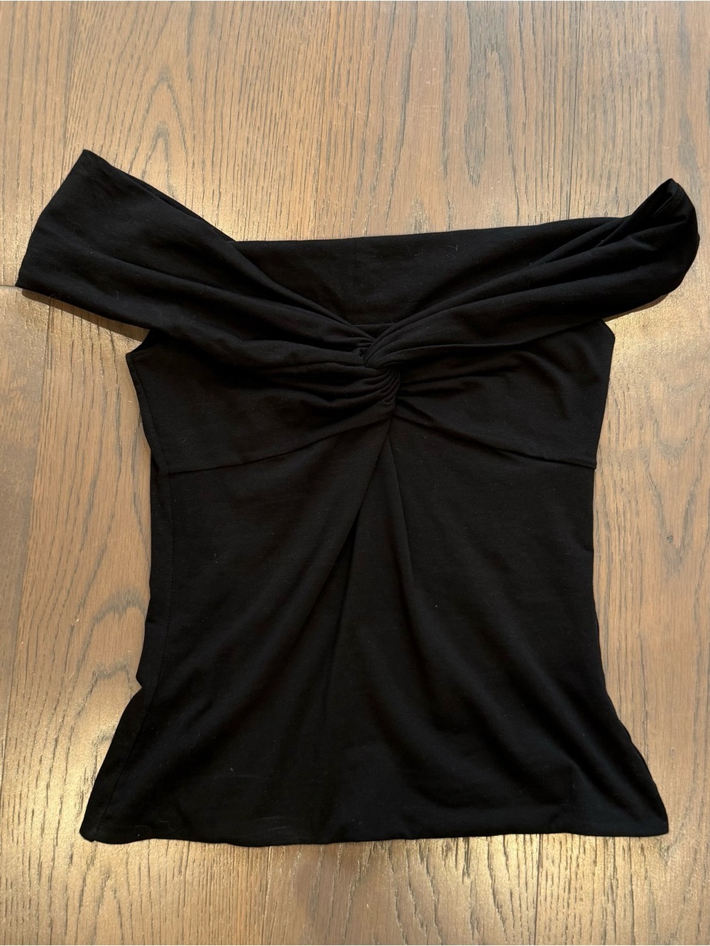 Aritzia Casual Contour Twist Off-Shoulder Top